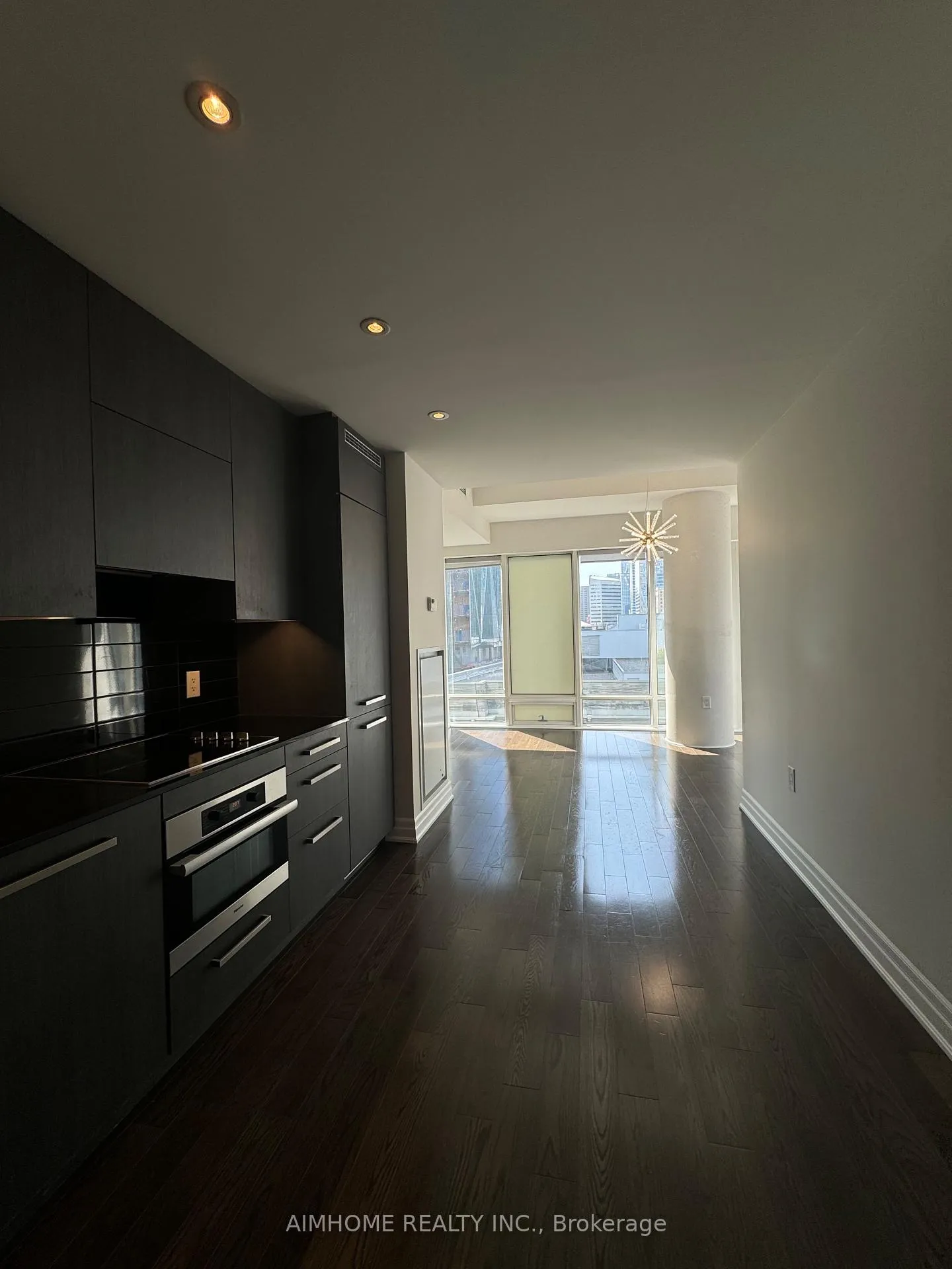 Photo 8 of Unit 1006, 8 The Esplanade Avenue, Toronto, Waterfront Communities — HOMEH