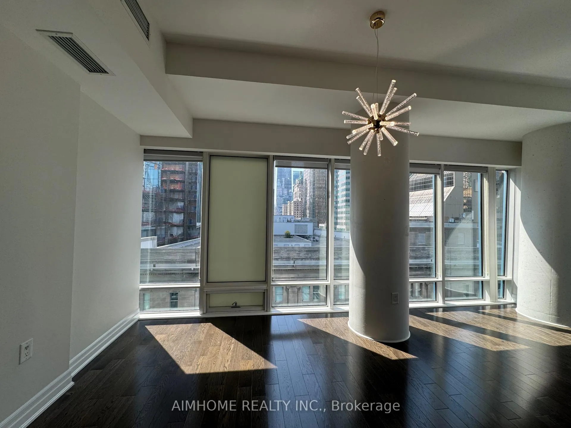 Photo 14 of Unit 1006, 8 The Esplanade Avenue, Toronto, Waterfront Communities — HOMEH
