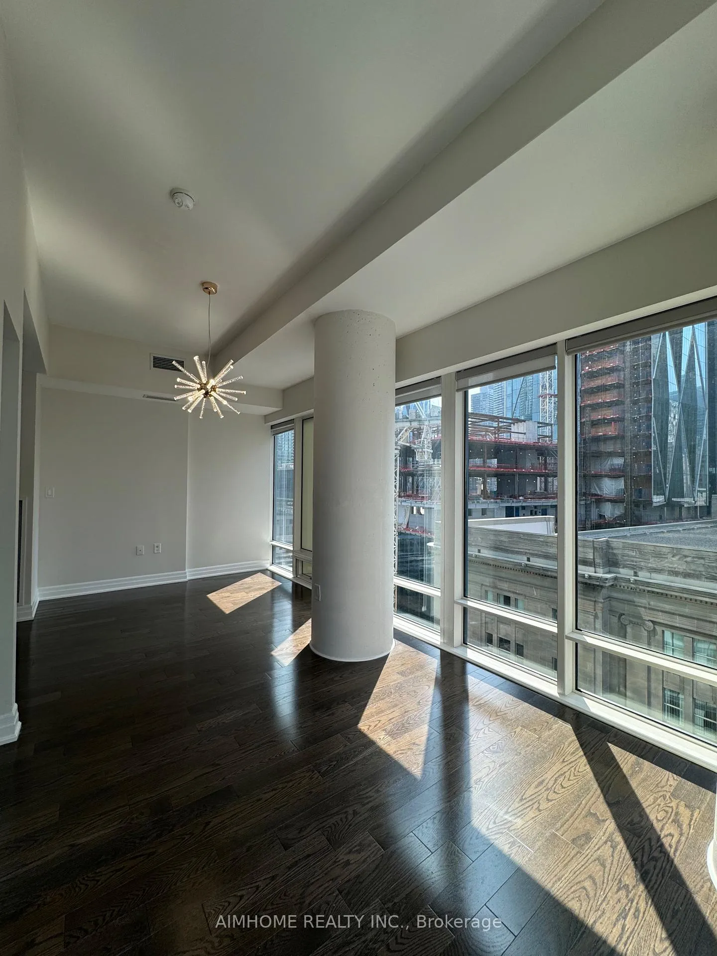 Photo 16 of Unit 1006, 8 The Esplanade Avenue, Toronto, Waterfront Communities — HOMEH