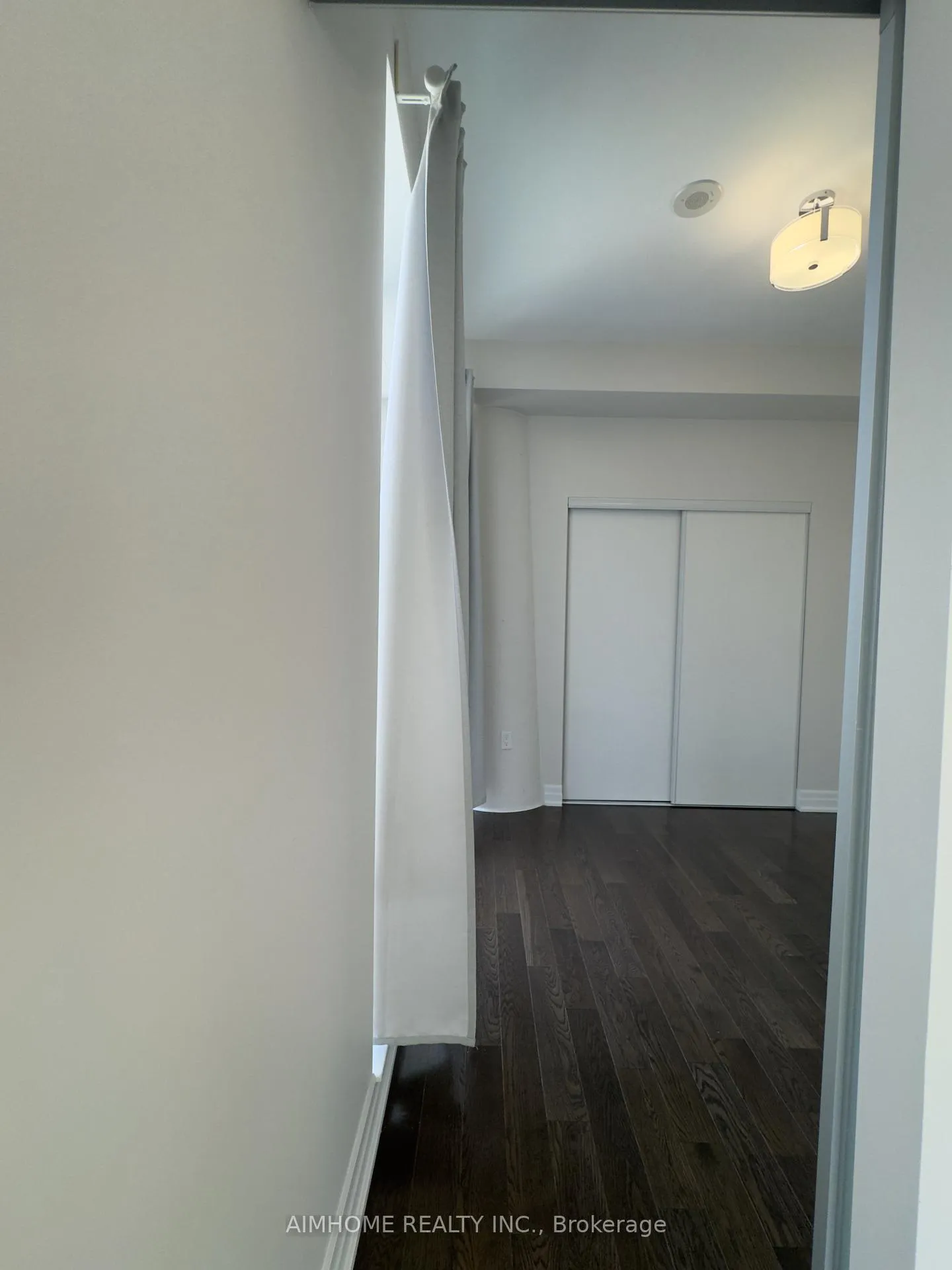 Photo 19 of Unit 1006, 8 The Esplanade Avenue, Toronto, Waterfront Communities — HOMEH