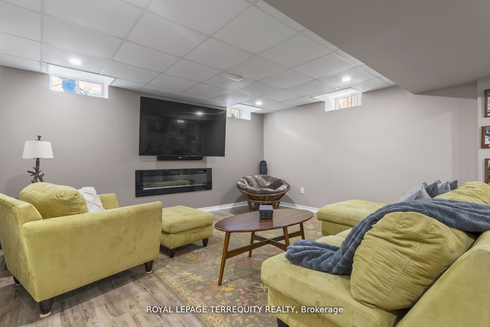Photo 75 of 1821 Castlepoint Drive, Oshawa, Taunton — HOMEH