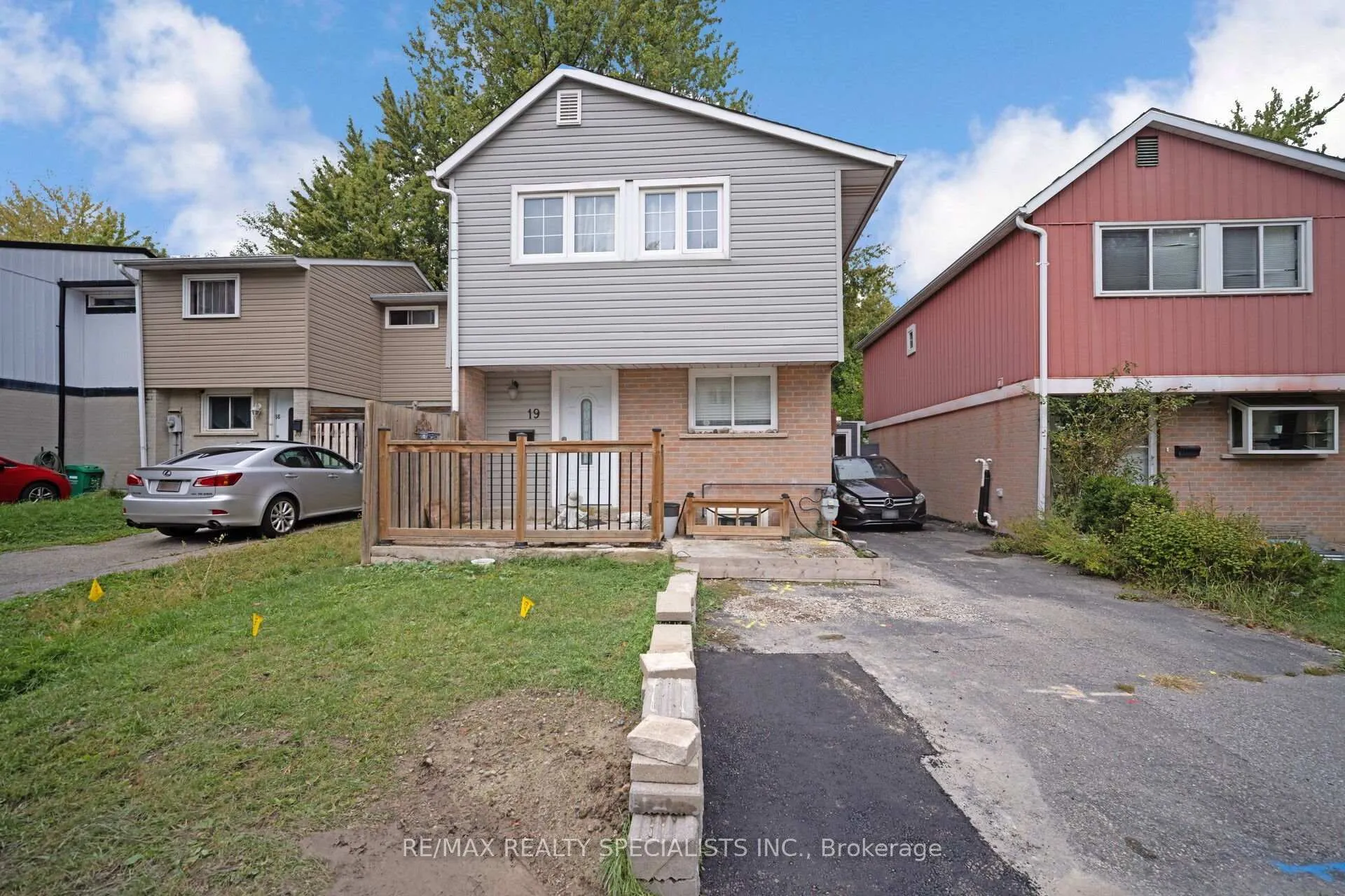 Photo 2 of 19 Gatsby Square, Brampton, Northgate — HOMEH