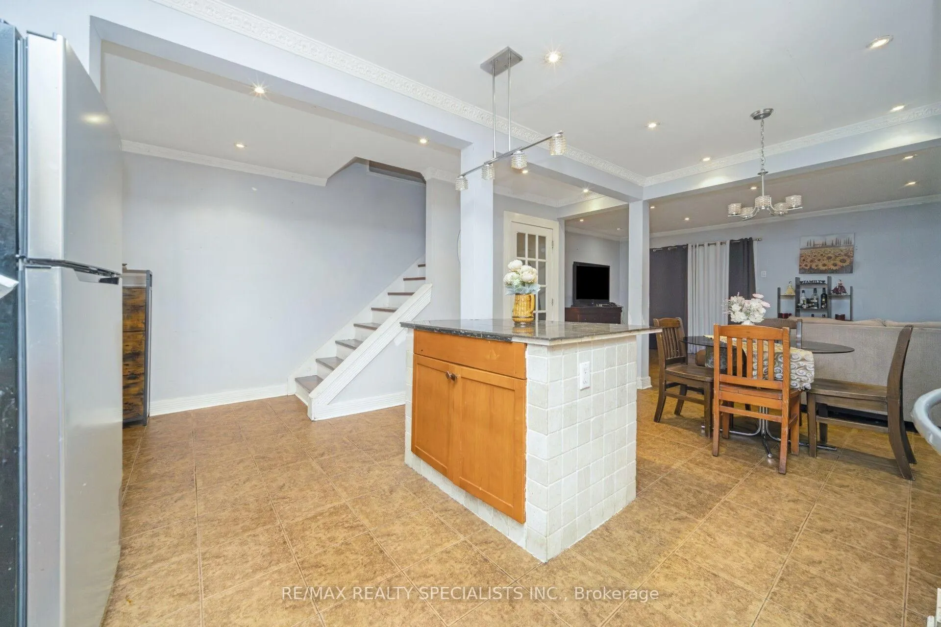 Photo 8 of 19 Gatsby Square, Brampton, Northgate — HOMEH