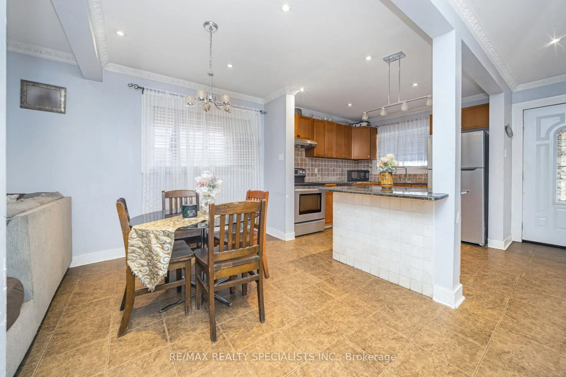 Photo 9 of 19 Gatsby Square, Brampton, Northgate — HOMEH