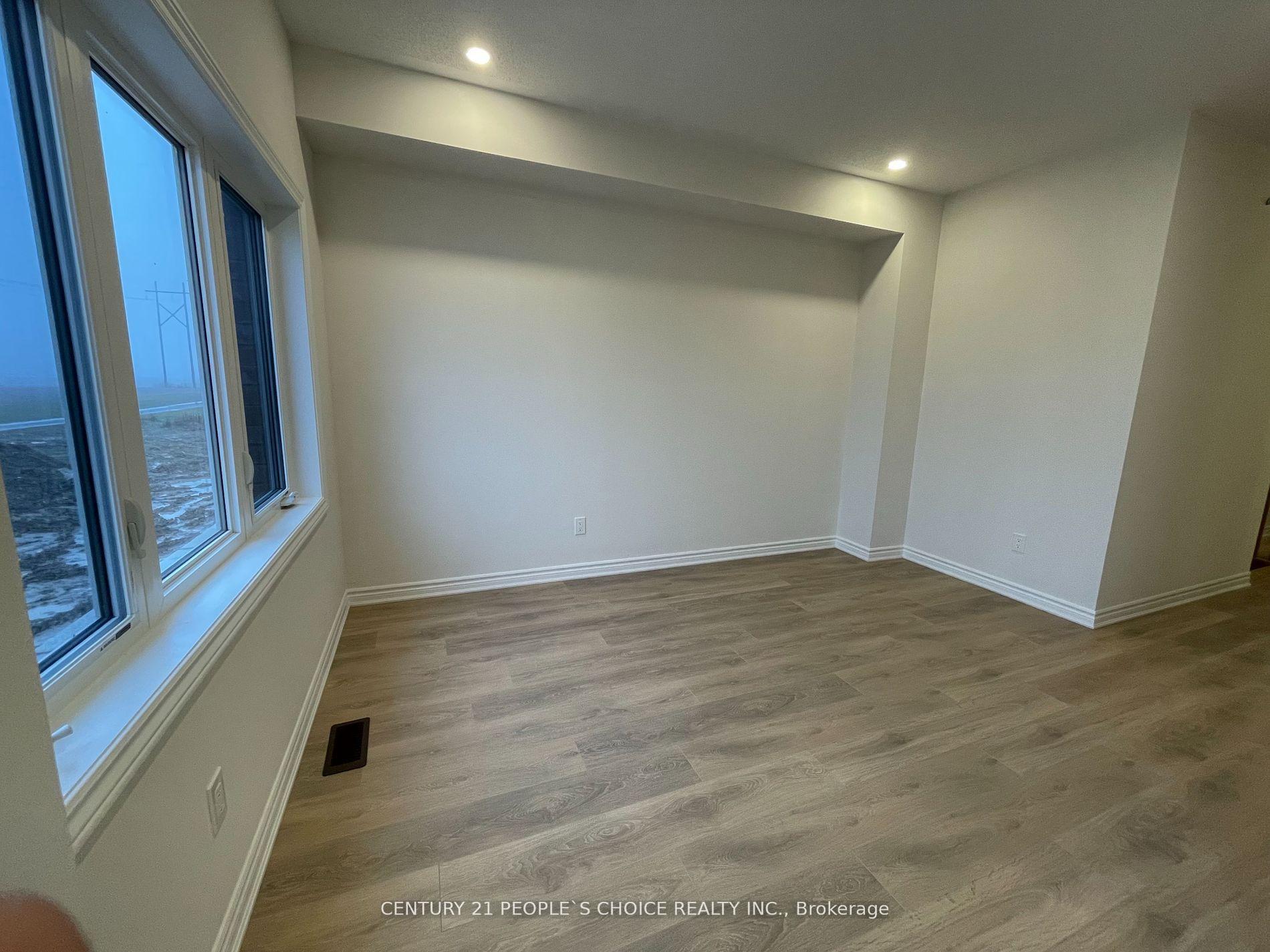 Photo 13 of 105 Sapphire Way, Thorold, Rolling Meadows — HOMEH
