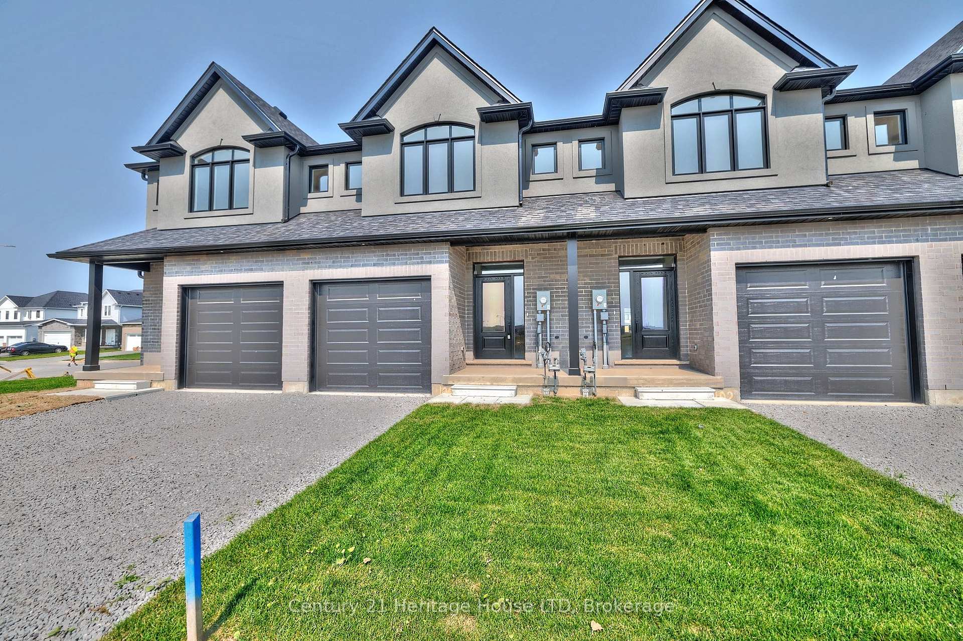 Photo 1 of 106 Elvira Way, Thorold, Rolling Meadows — HOMEH