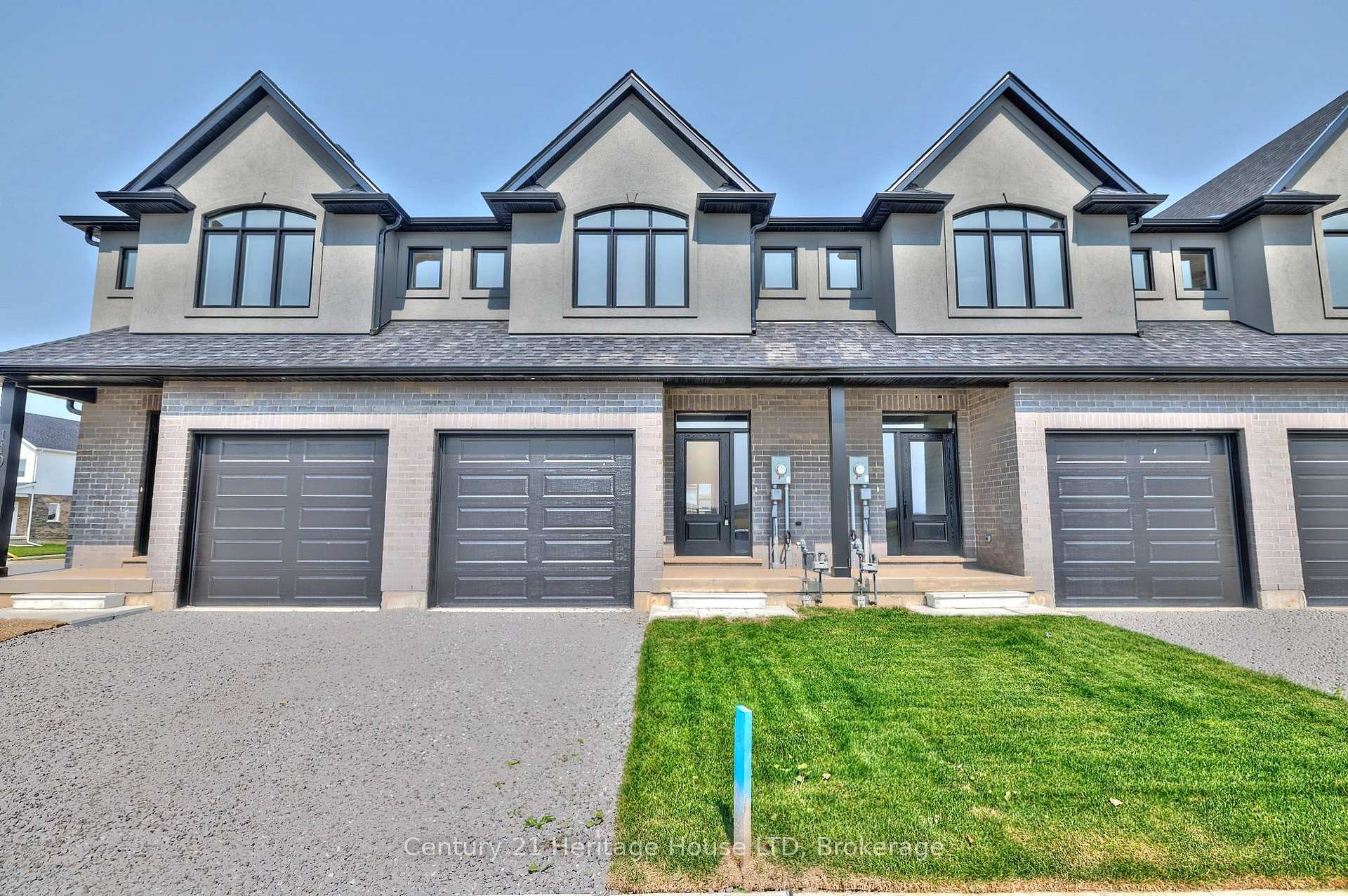 Photo 2 of 106 Elvira Way, Thorold, Rolling Meadows — HOMEH