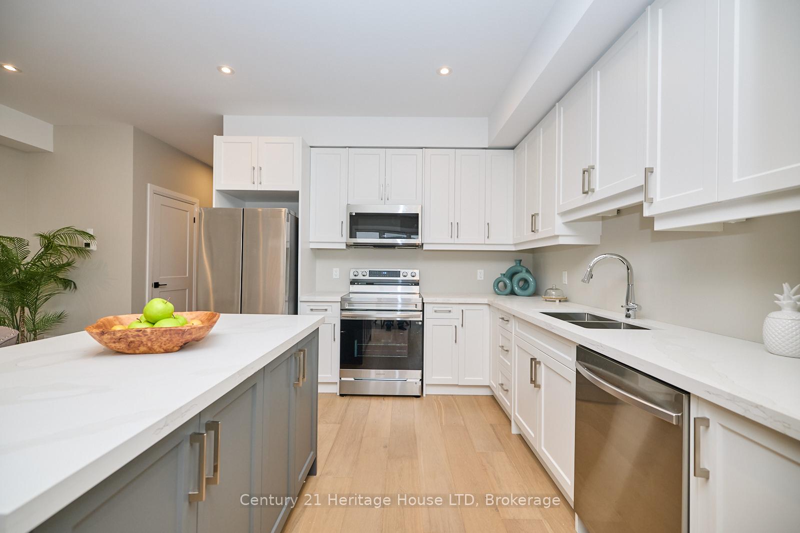 Photo 4 of 106 Elvira Way, Thorold, Rolling Meadows — HOMEH