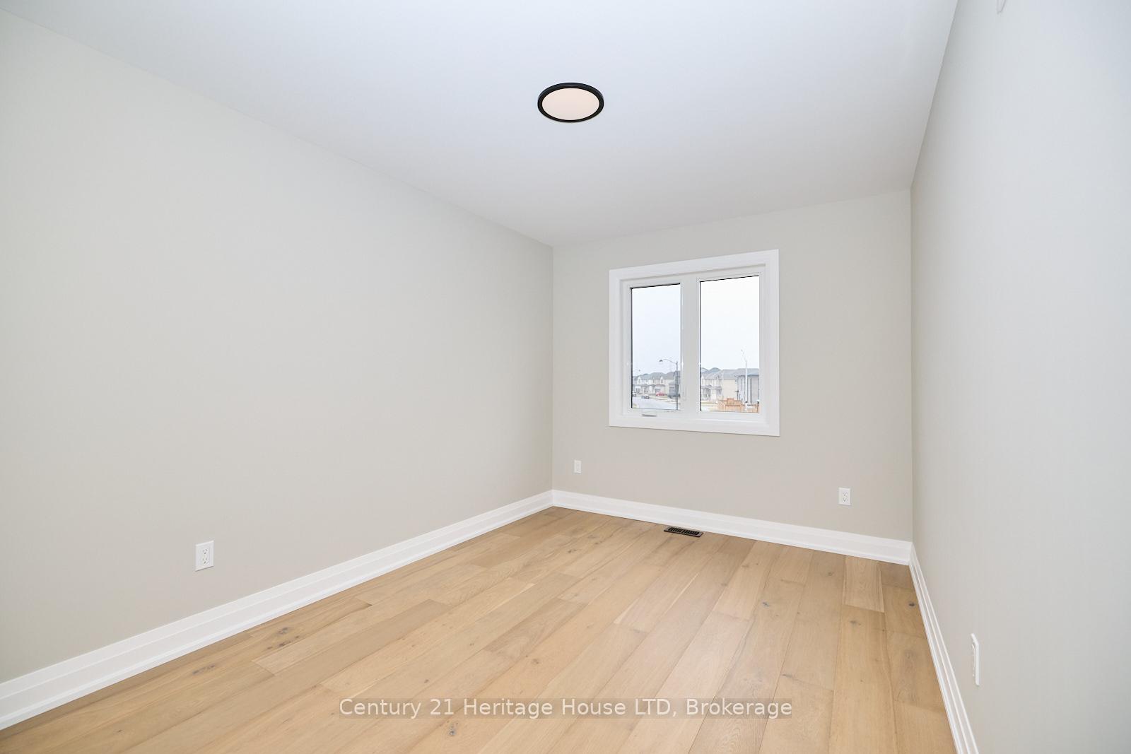 Photo 18 of 106 Elvira Way, Thorold, Rolling Meadows — HOMEH