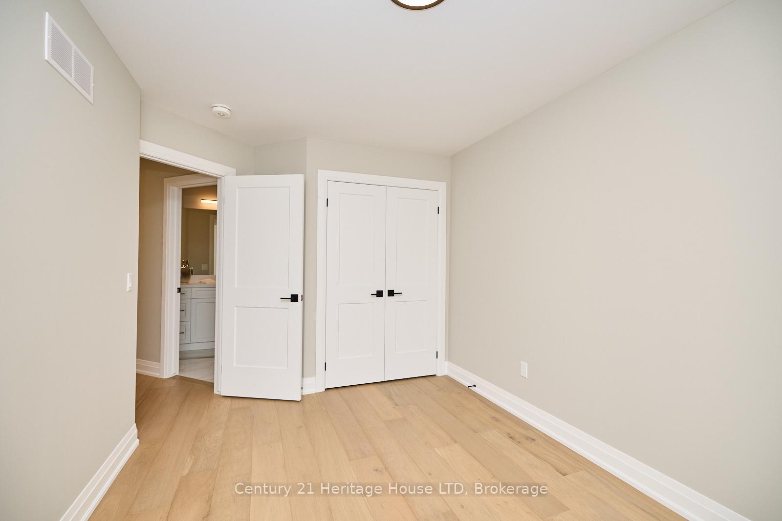 Photo 19 of 106 Elvira Way, Thorold, Rolling Meadows — HOMEH