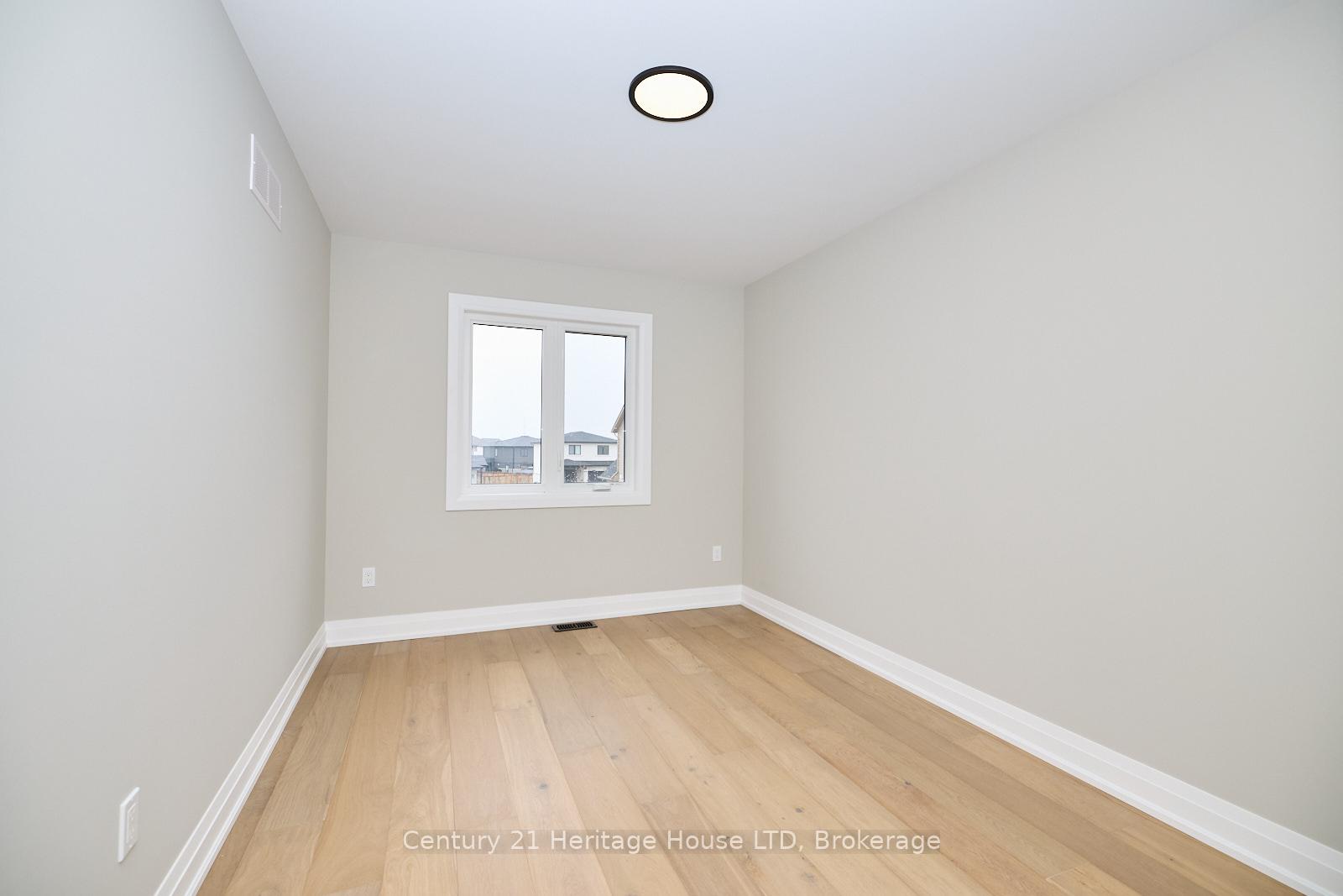 Photo 20 of 106 Elvira Way, Thorold, Rolling Meadows — HOMEH
