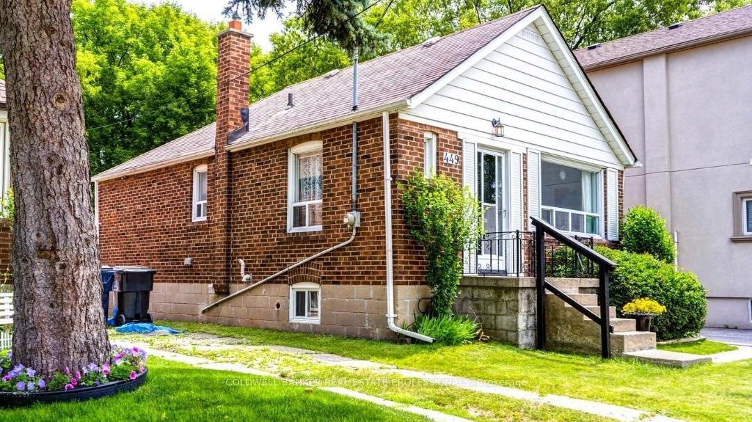 Photo 2 of 449 Dawes Road, Toronto, O'Connor-Parkview — HOMEH