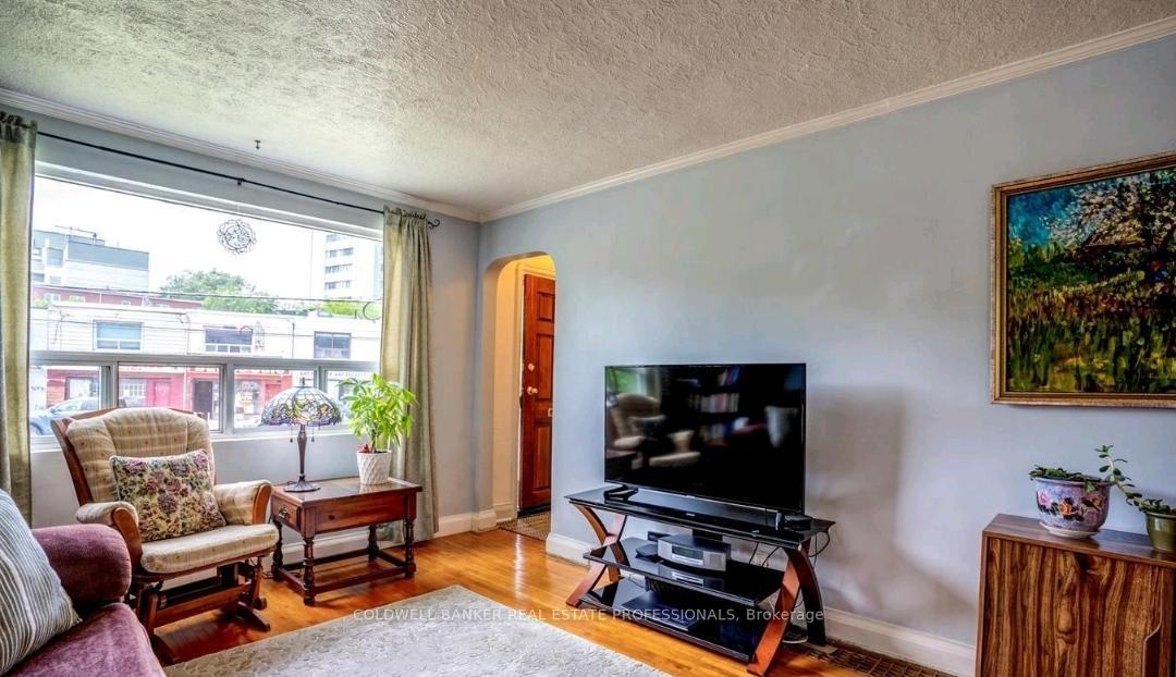 Photo 6 of 449 Dawes Road, Toronto, O'Connor-Parkview — HOMEH