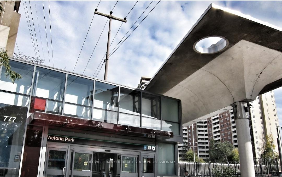 Photo 20 of 449 Dawes Road, Toronto, O'Connor-Parkview — HOMEH