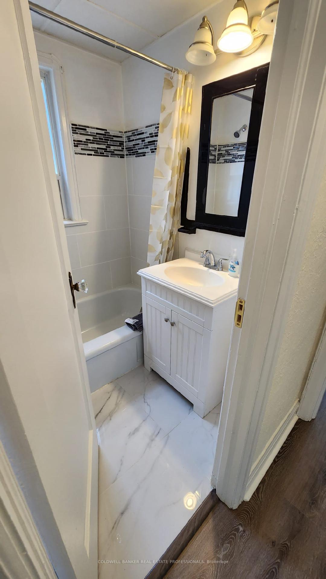 Photo 28 of 449 Dawes Road, Toronto, O'Connor-Parkview — HOMEH