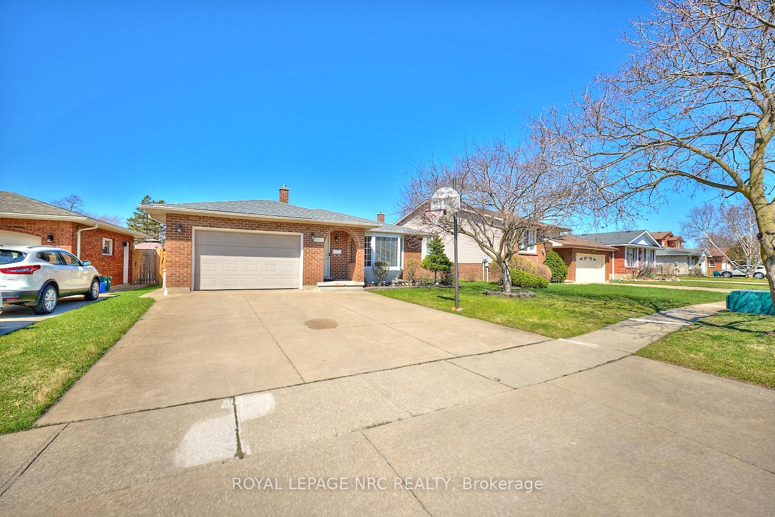 Photo 3 of 61 Mcdonagh Crescent, Thorold, Confederation Heights — HOMEH