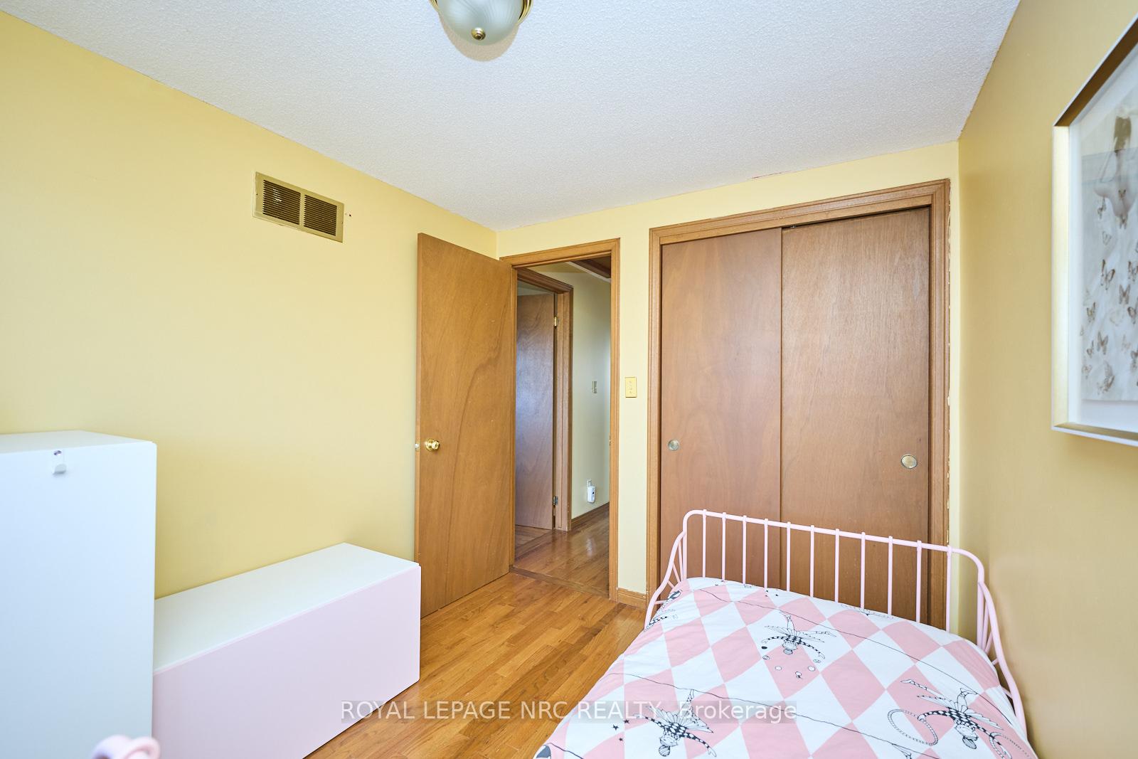 Photo 19 of 61 Mcdonagh Crescent, Thorold, Confederation Heights — HOMEH