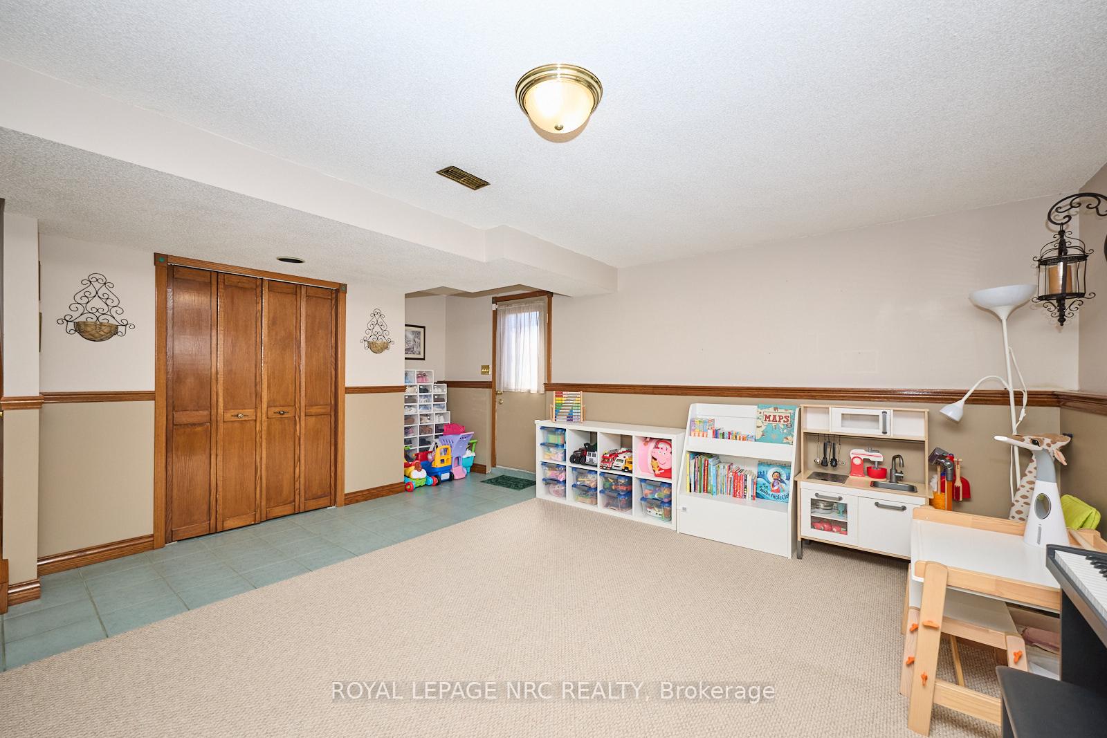 Photo 23 of 61 Mcdonagh Crescent, Thorold, Confederation Heights — HOMEH