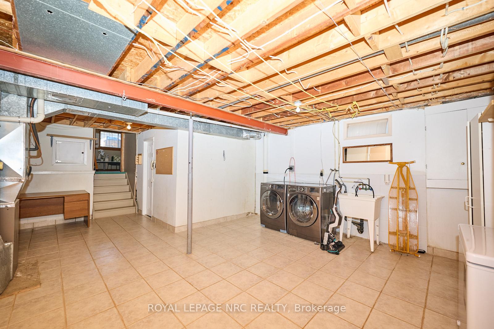 Photo 28 of 61 Mcdonagh Crescent, Thorold, Confederation Heights — HOMEH