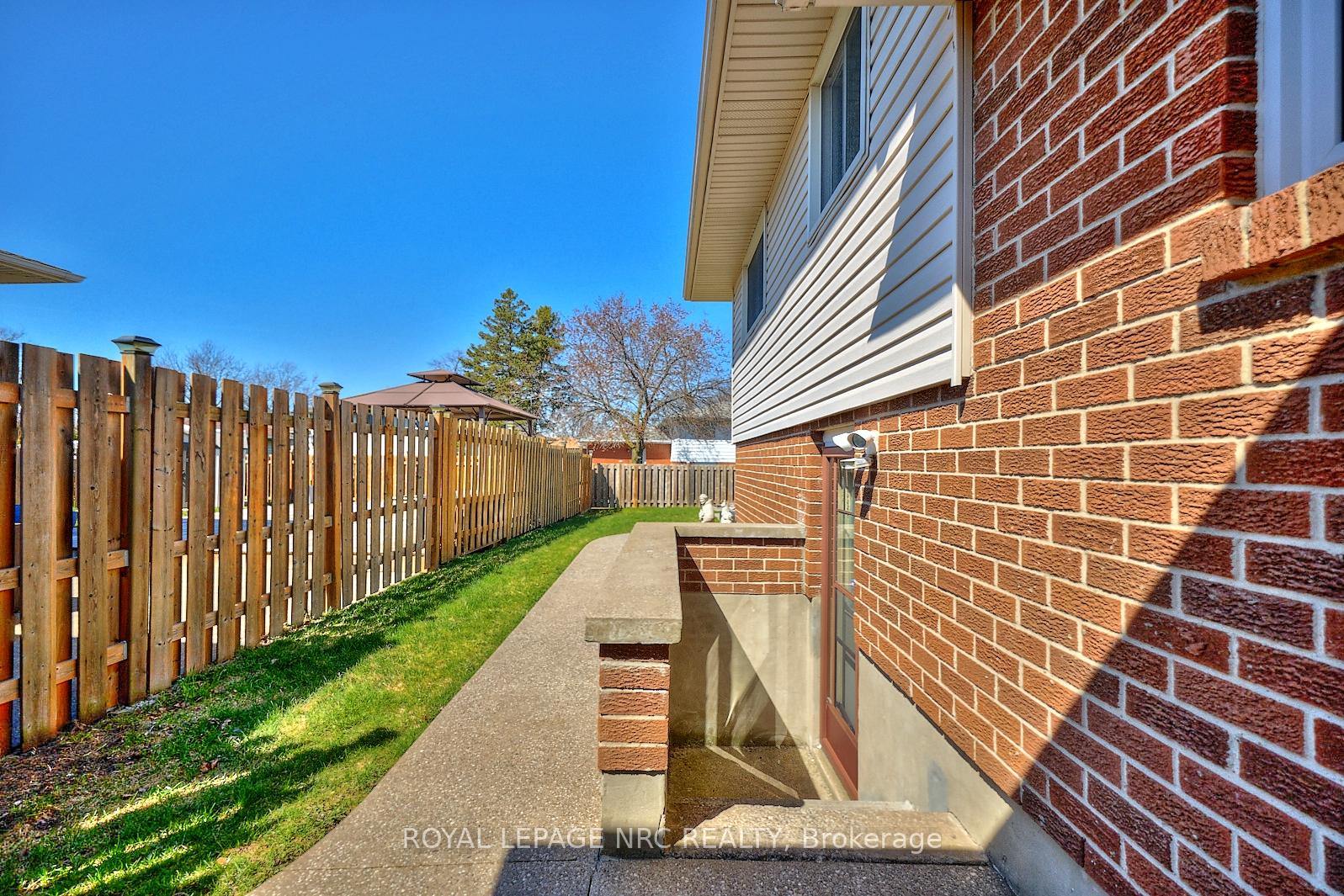 Photo 35 of 61 Mcdonagh Crescent, Thorold, Confederation Heights — HOMEH