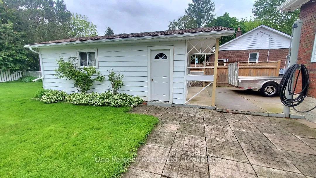 Photo 1 of 128 Woods Street, Stratford — HOMEH