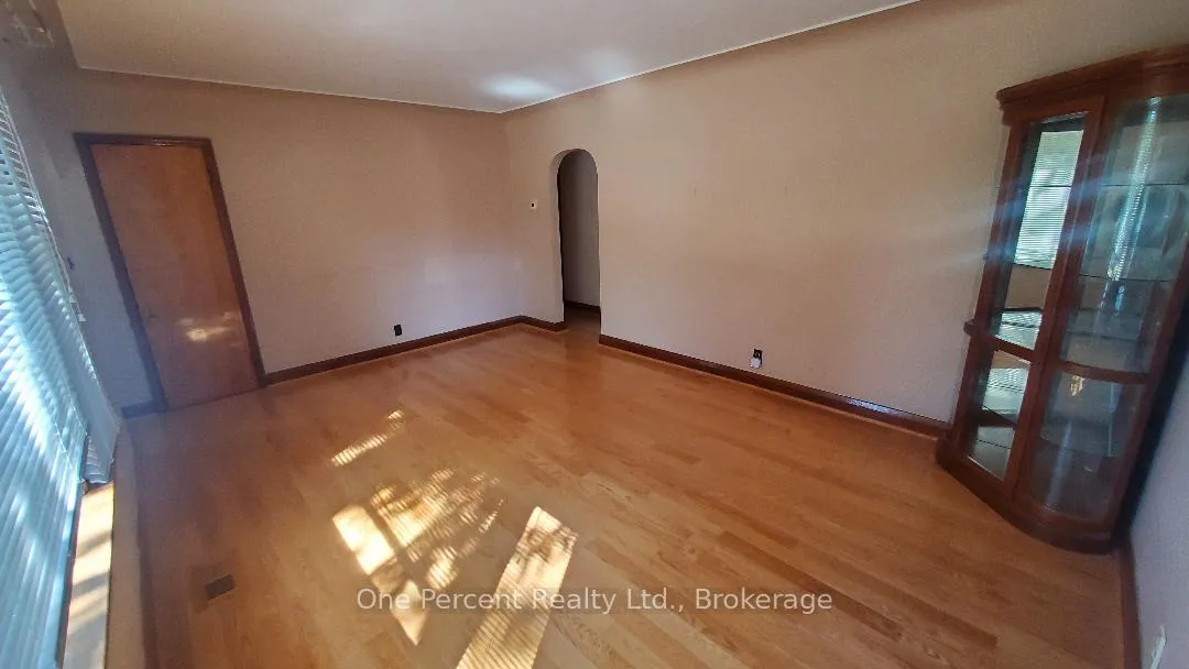 Photo 7 of 128 Woods Street, Stratford — HOMEH