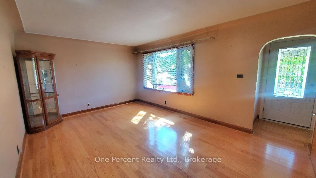 Photo 8 of 128 Woods Street, Stratford — HOMEH