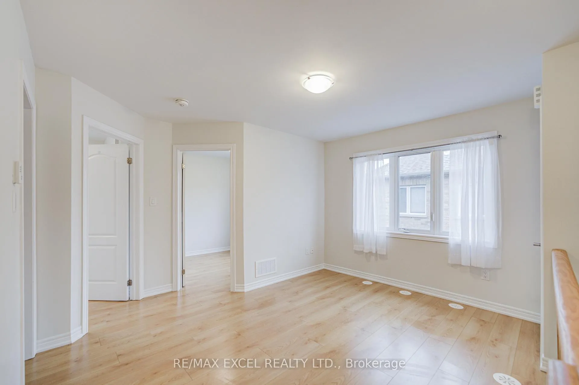 Photo 7 of Unit Coach, 172 Webb Street, Markham, Cornell — HOMEH