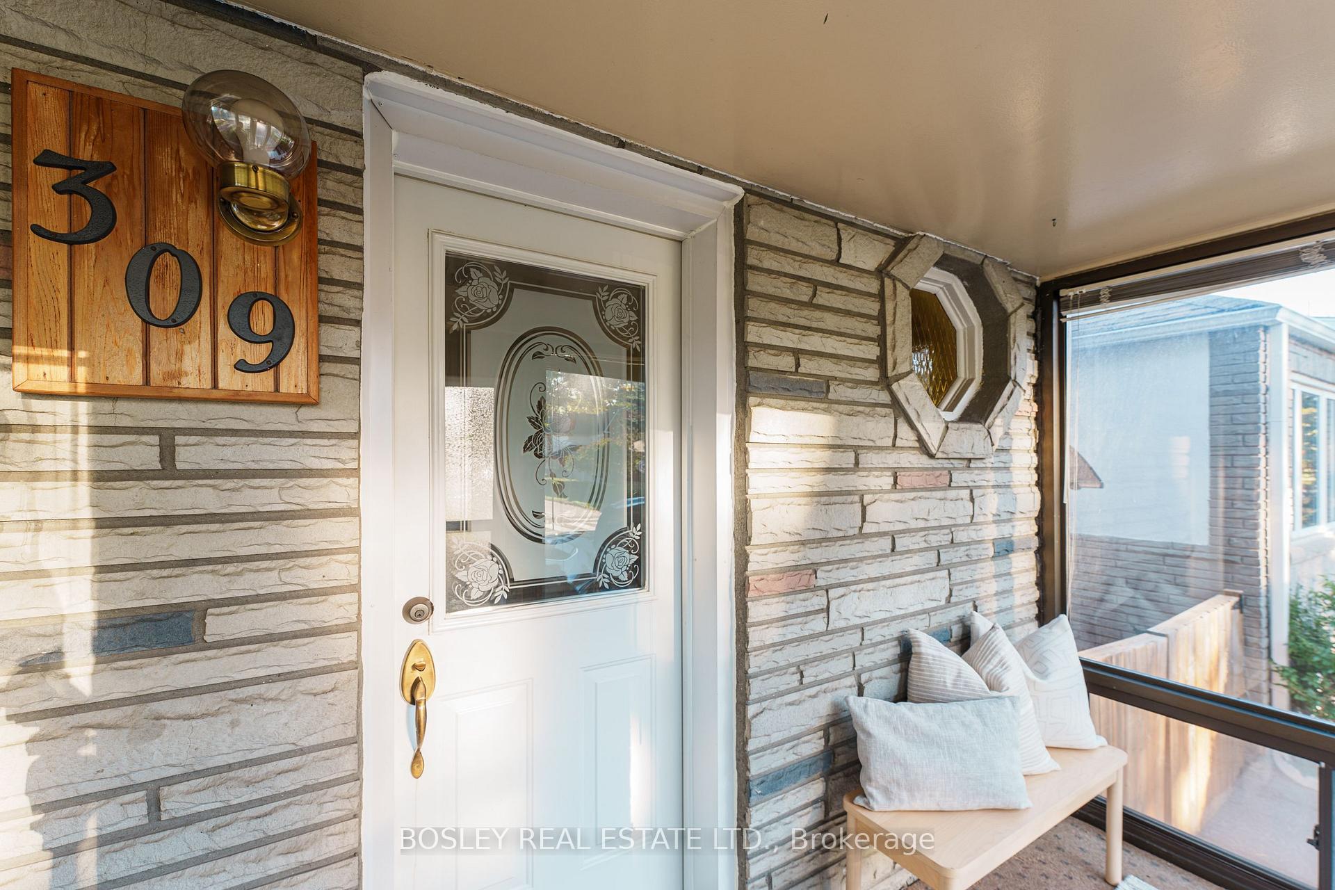 Photo 2 of 309 Warden Avenue, Scarborough, Birchcliffe-Cliffside — HOMEH