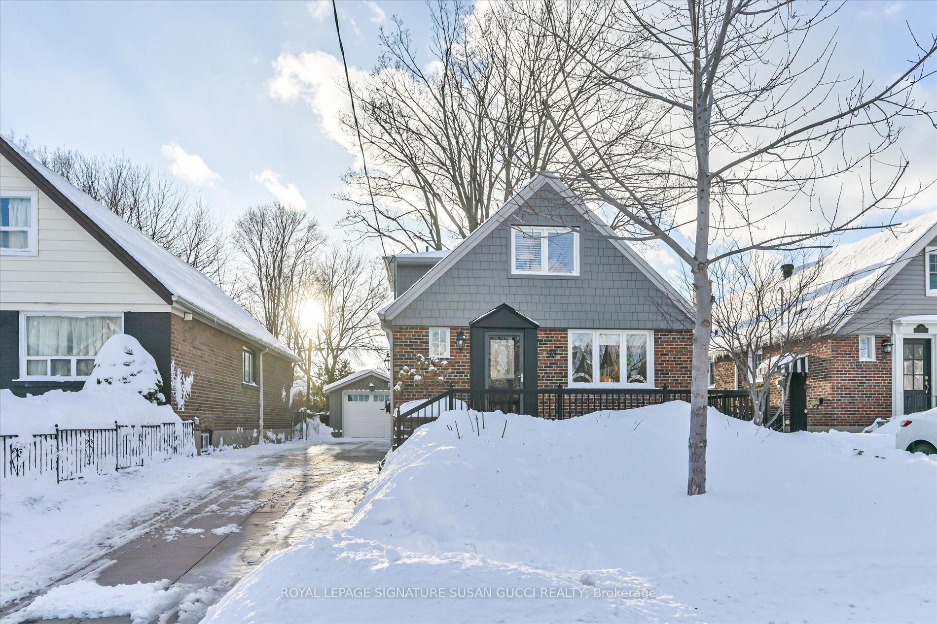 Front of 98 Binswood Avenue