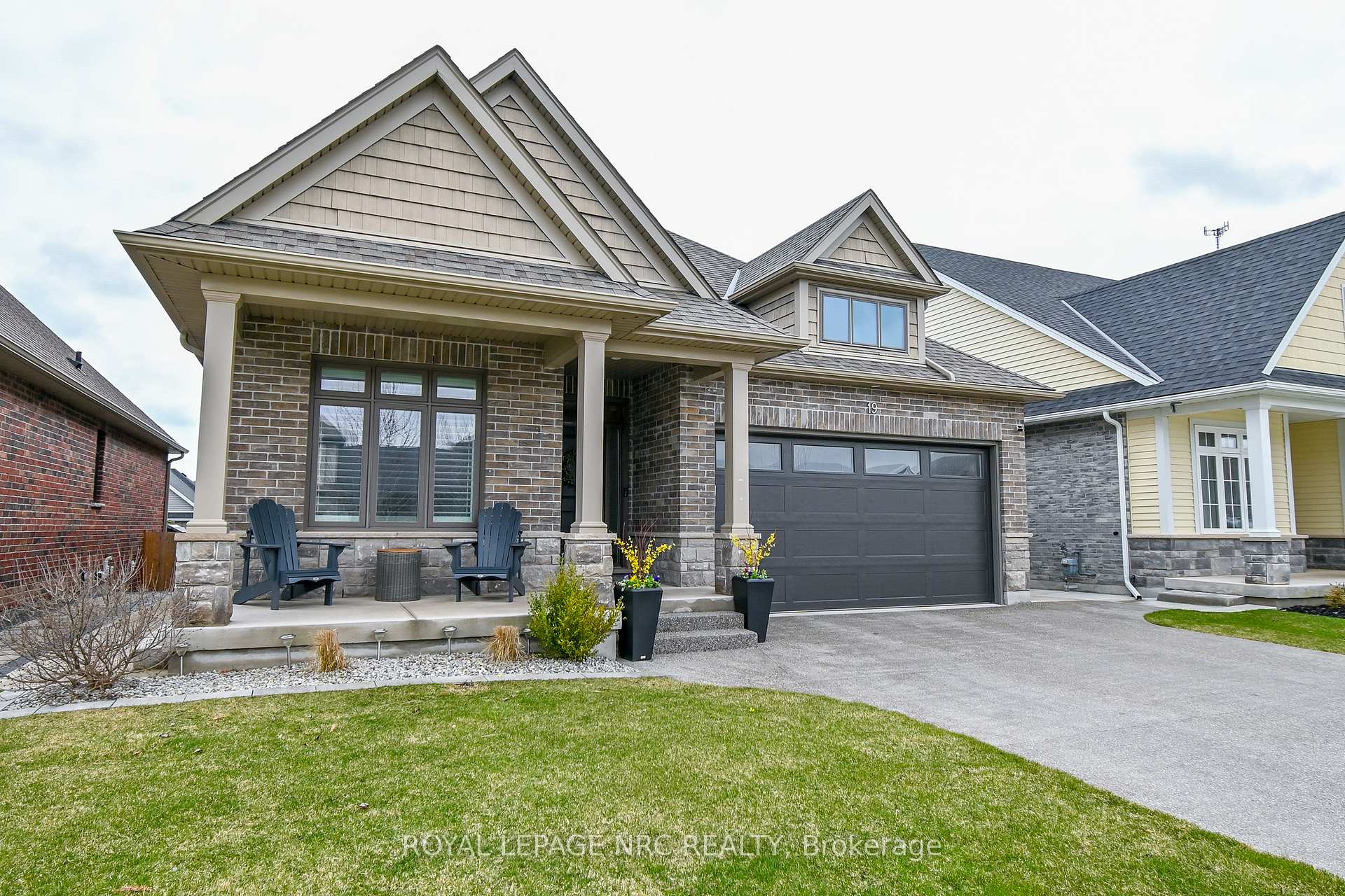 Photo 3 of 19 Secord Street, Thorold, Hurricane/Merrittville — HOMEH