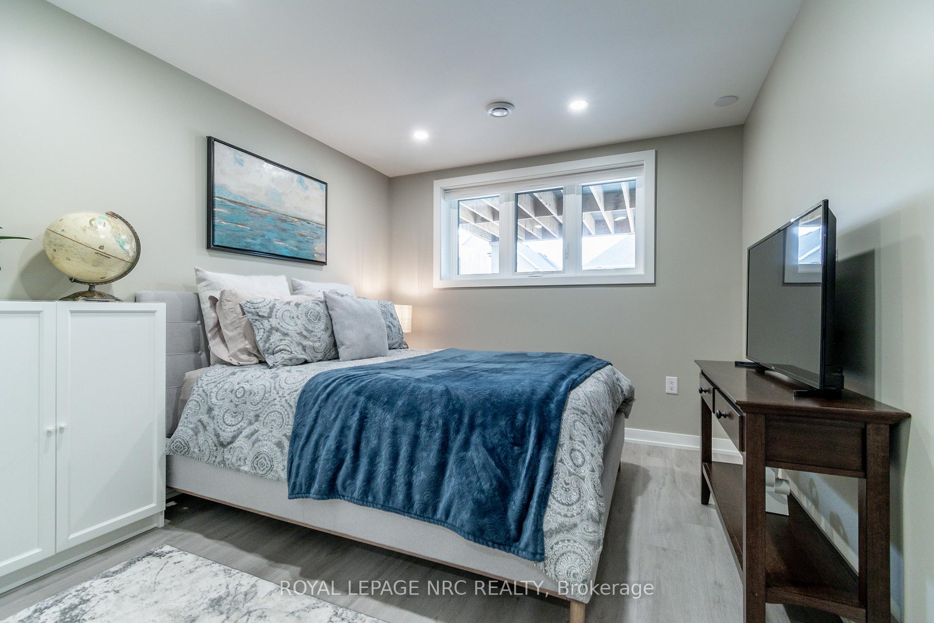 Photo 34 of 19 Secord Street, Thorold, Hurricane/Merrittville — HOMEH