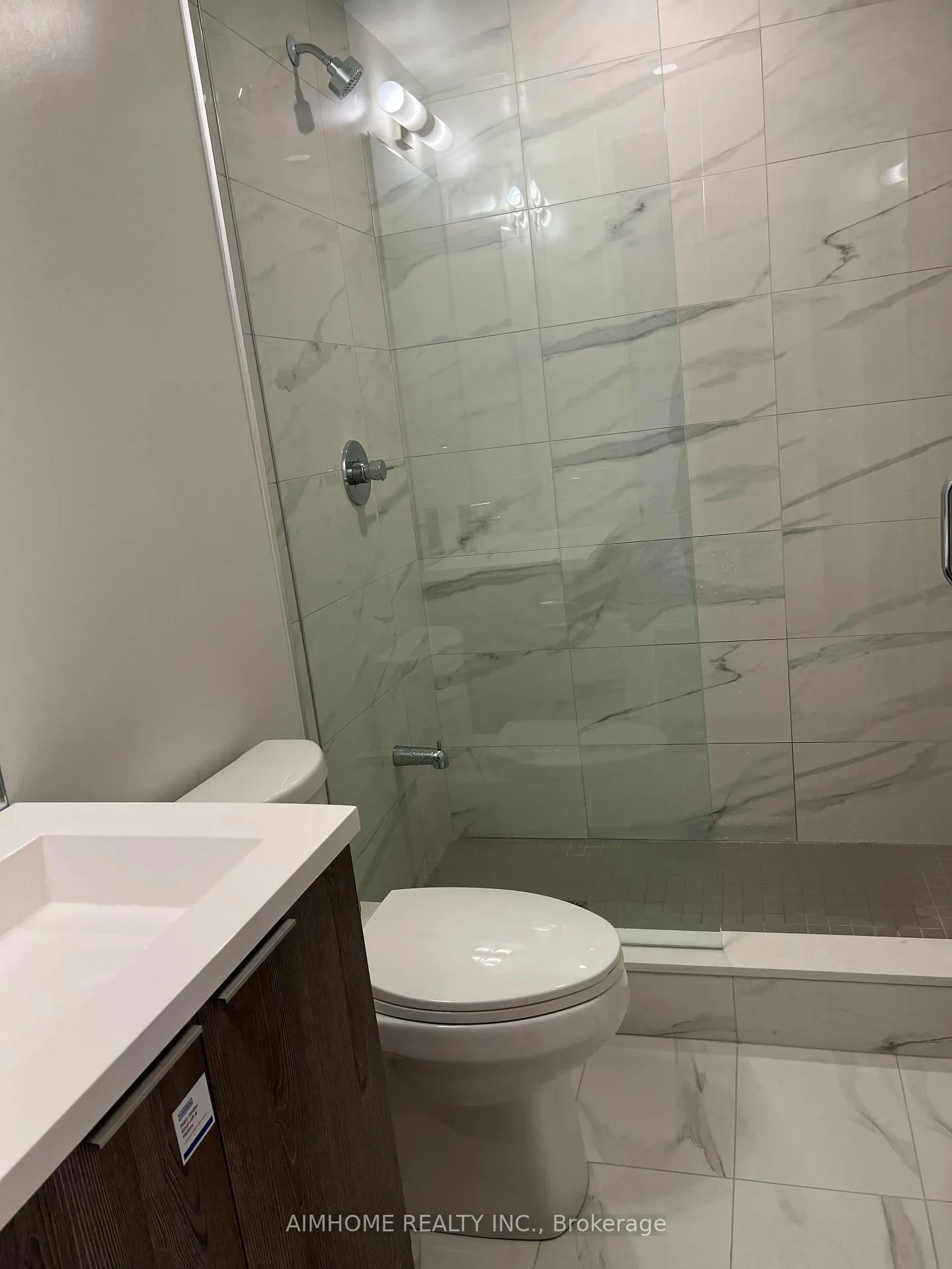 Photo 15 of Unit 4201, 8 Interchange Way, Vaughan, Vaughan Corporate Centre — HOMEH