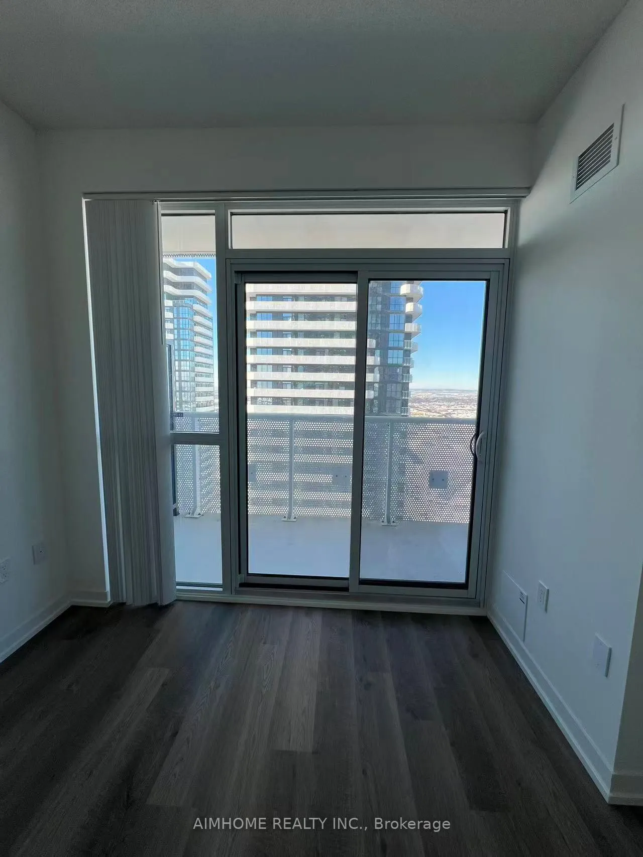 Photo 16 of Unit 4201, 8 Interchange Way, Vaughan, Vaughan Corporate Centre — HOMEH