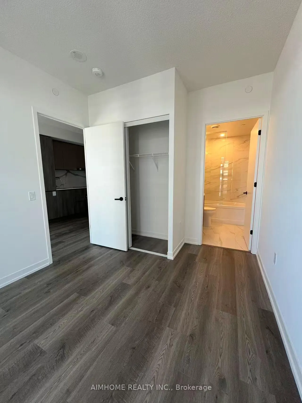 Photo 18 of Unit 4201, 8 Interchange Way, Vaughan, Vaughan Corporate Centre — HOMEH