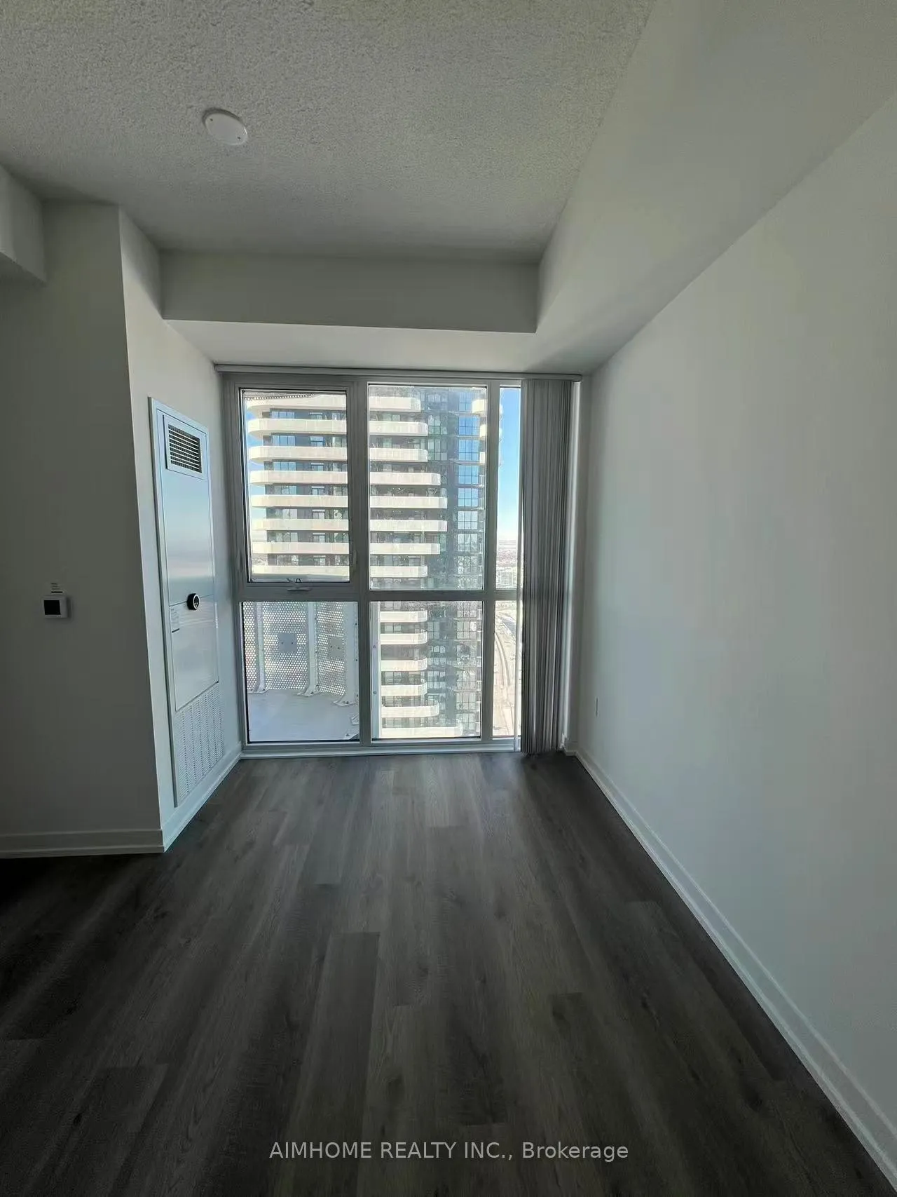 Photo 25 of Unit 4201, 8 Interchange Way, Vaughan, Vaughan Corporate Centre — HOMEH