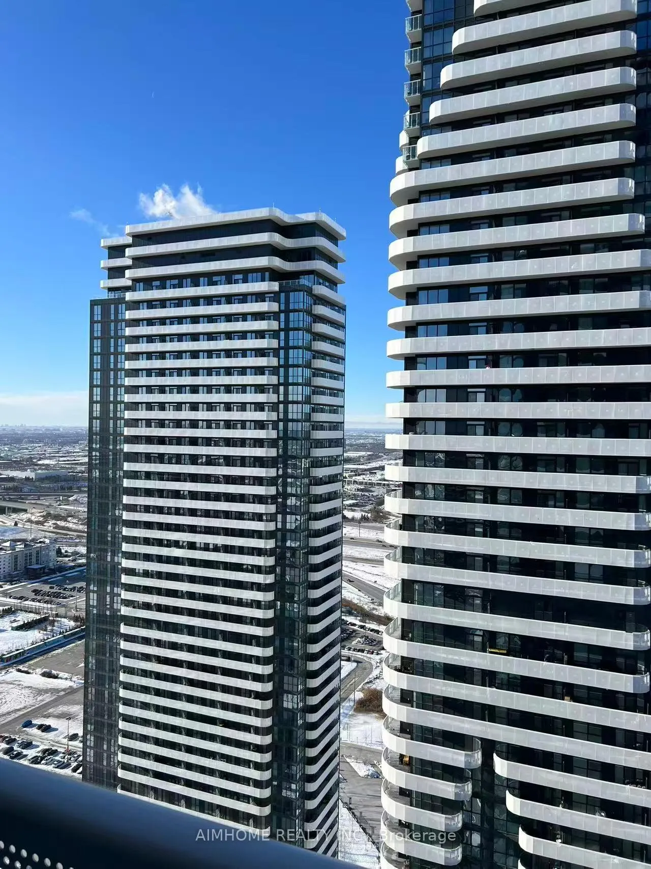 Photo 31 of Unit 4201, 8 Interchange Way, Vaughan, Vaughan Corporate Centre — HOMEH