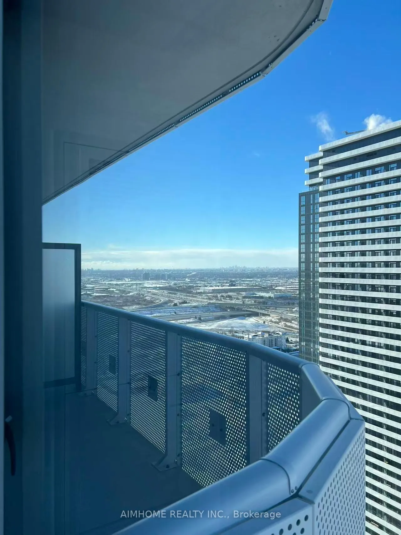 Photo 33 of Unit 4201, 8 Interchange Way, Vaughan, Vaughan Corporate Centre — HOMEH