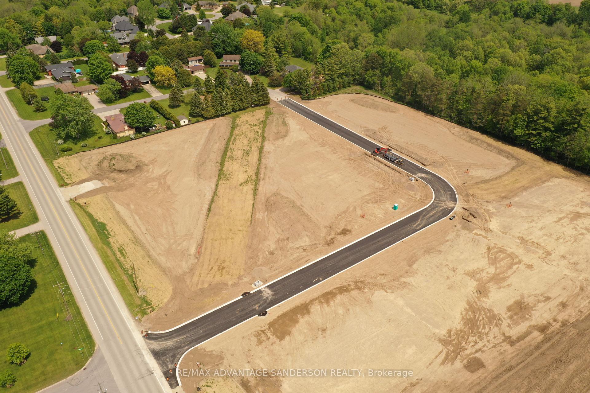 Photo 5 of Lot 9 Bowling Green Drive, Middlesex Centre, Poplar Hill — HOMEH