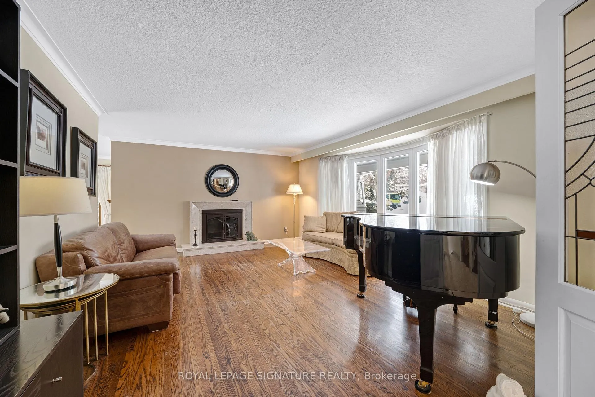 Photo 5 of 57 Forest Grove Drive, North York, Bayview Village — HOMEH