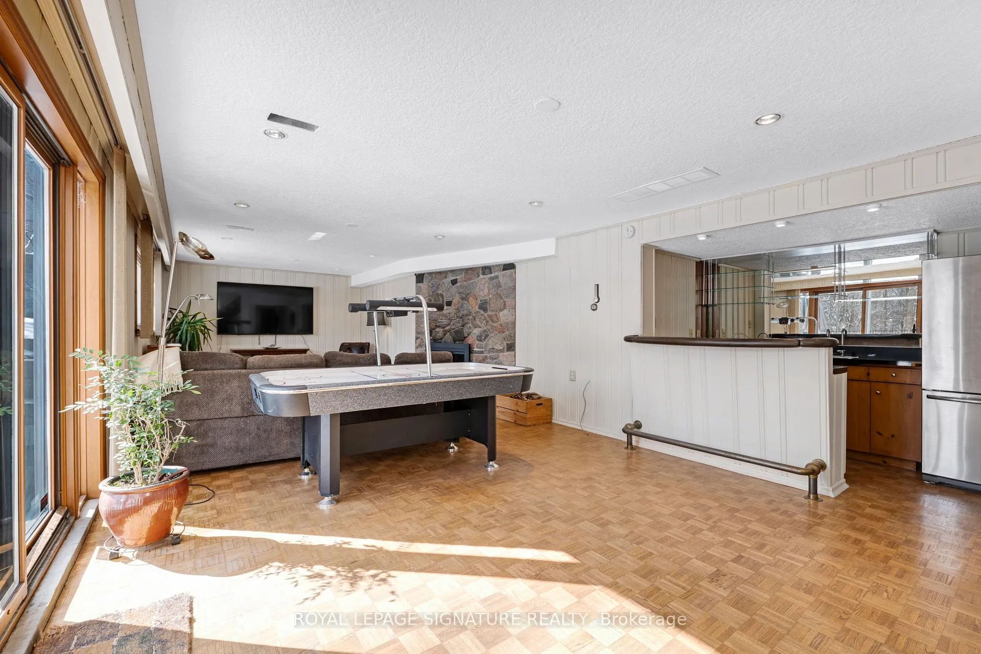 Photo 22 of 57 Forest Grove Drive, North York, Bayview Village — HOMEH