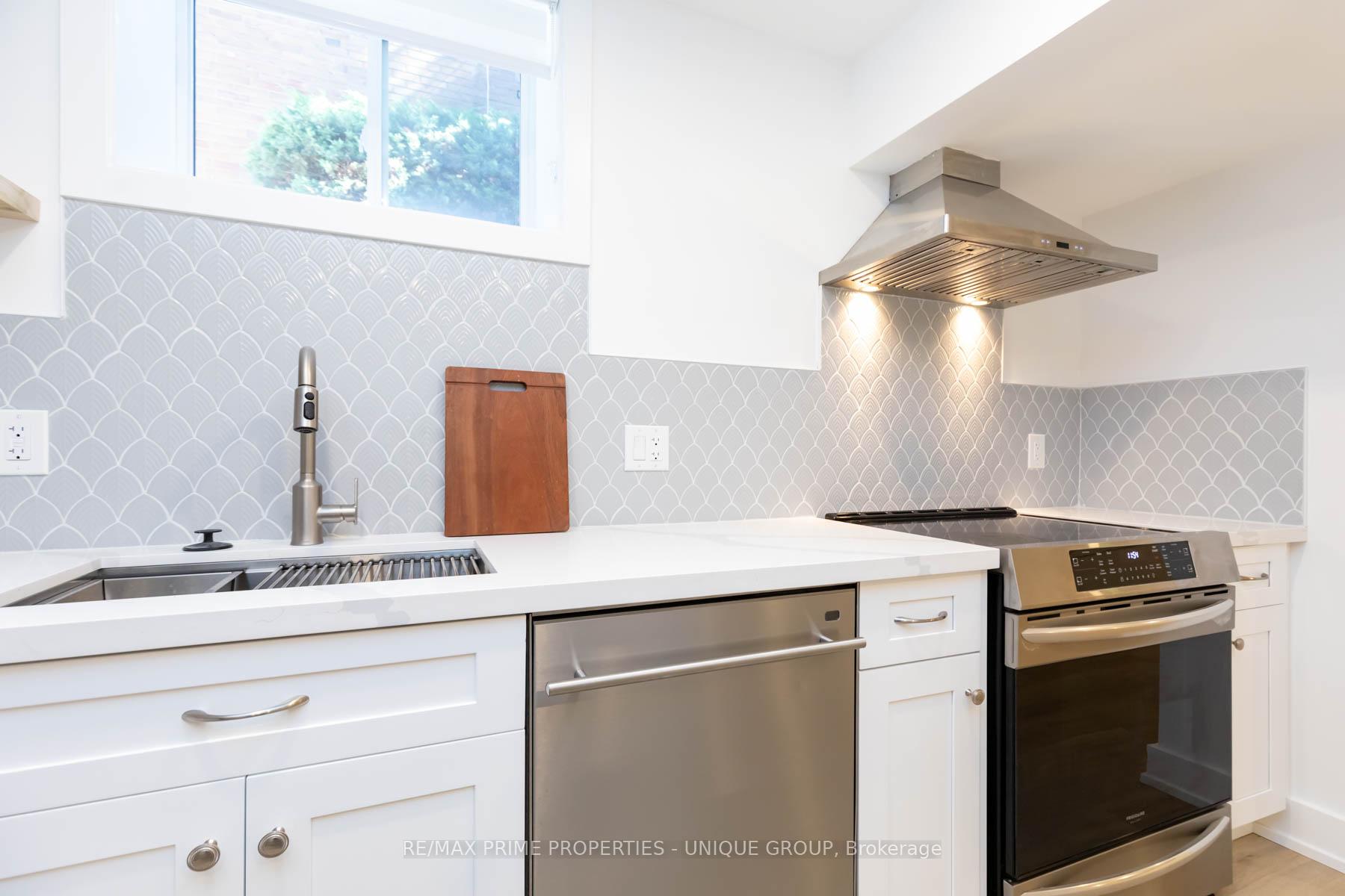 Photo 13 of 15 Anndale Road, Scarborough, Birchcliffe-Cliffside — HOMEH