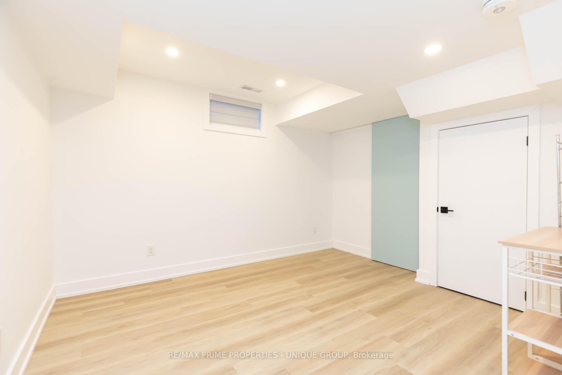 Photo 17 of 15 Anndale Road, Scarborough, Birchcliffe-Cliffside — HOMEH