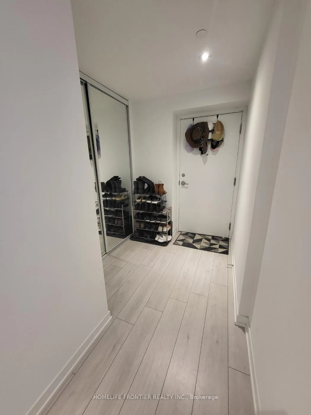 Photo 3 of Unit 5807, 950 Portage Parkway, Vaughan, Vaughan Corporate Centre — HOMEH
