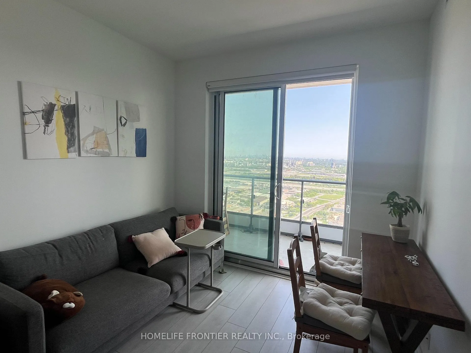 Photo 9 of Unit 5807, 950 Portage Parkway, Vaughan, Vaughan Corporate Centre — HOMEH