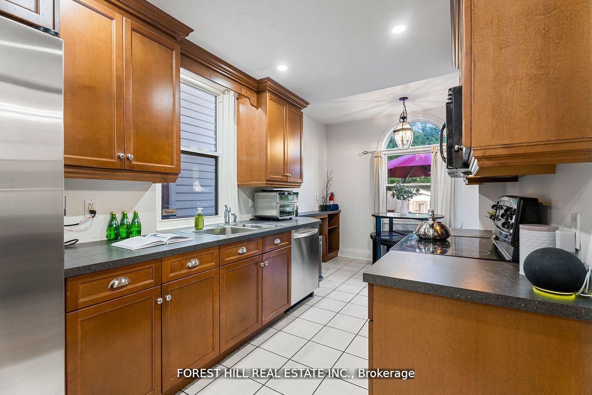 Photo 21 of 244 Strathmore Boulevard, Toronto, Danforth — HOMEH