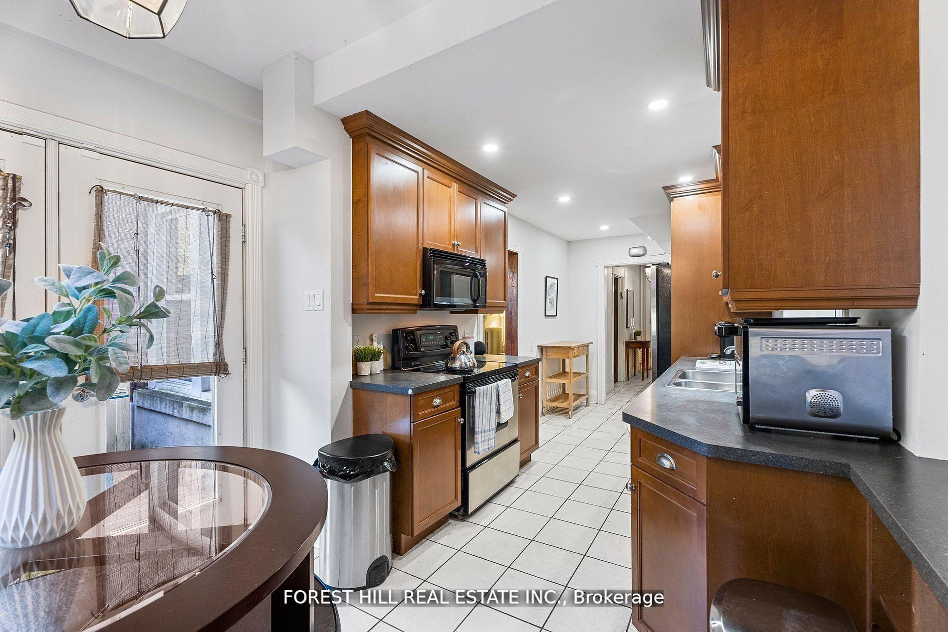 Photo 22 of 244 Strathmore Boulevard, Toronto, Danforth — HOMEH