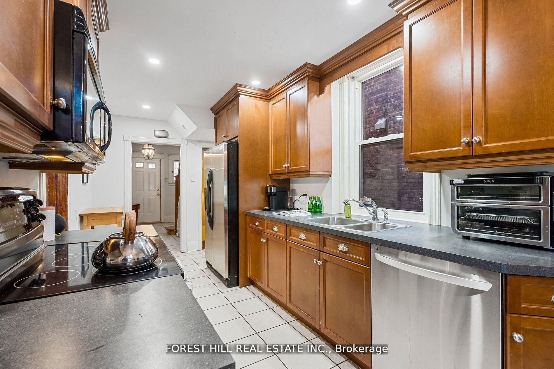 Photo 25 of 244 Strathmore Boulevard, Toronto, Danforth — HOMEH