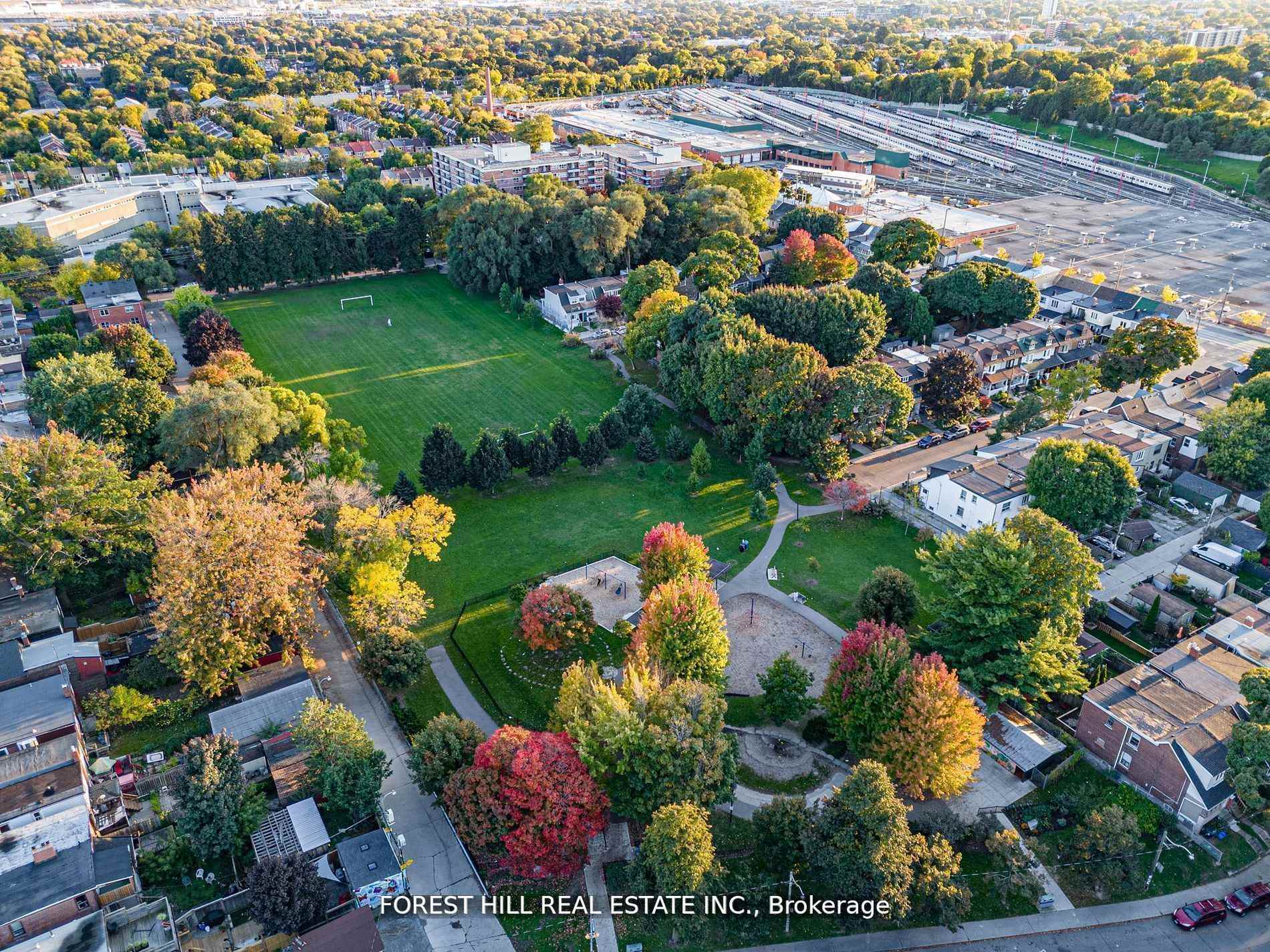 Photo 39 of 244 Strathmore Boulevard, Toronto, Danforth — HOMEH