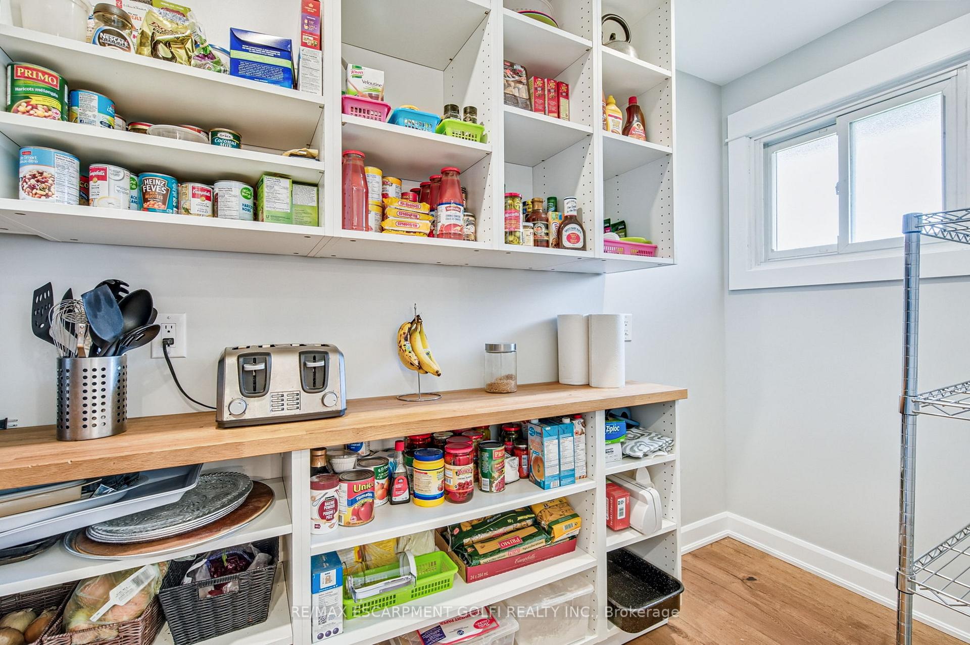 Photo 10 of 2440 Port Robinson Road, Thorold, Hurricane/Merrittville — HOMEH